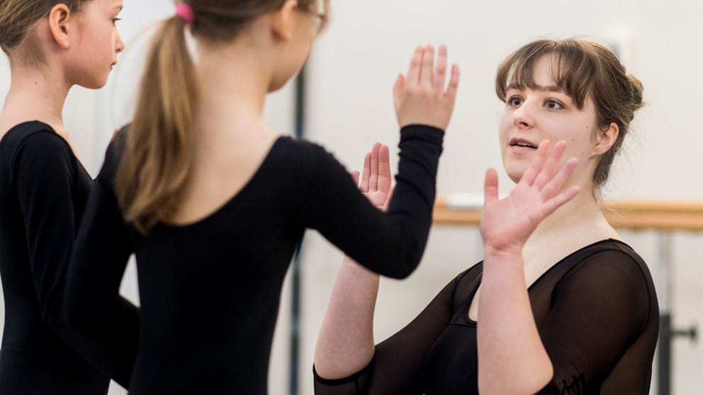 Offre emploi professeur Danse cours jeunesse École de danse de Québec EDQ