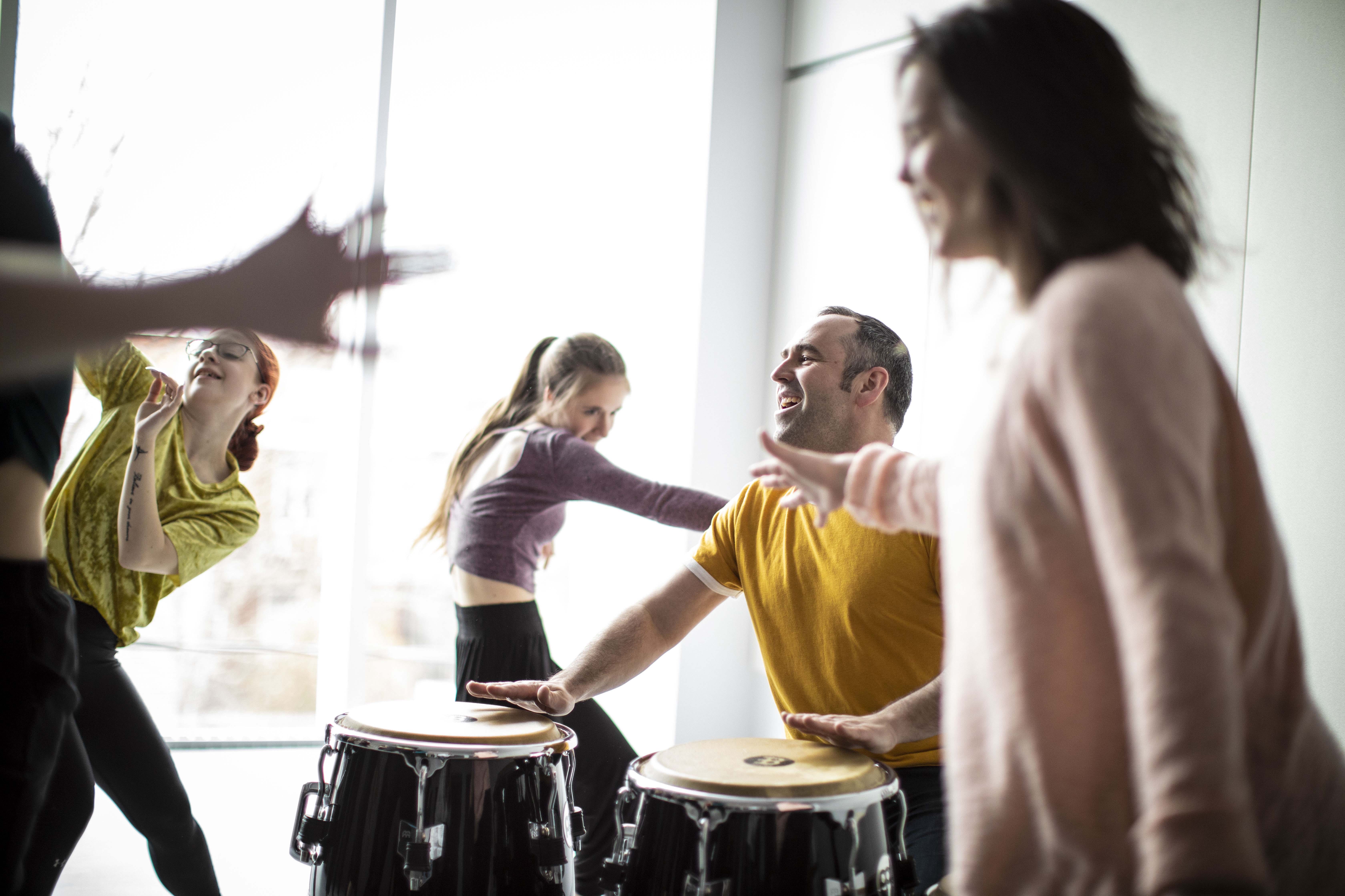 Offre emploi Musicien percussionniste École de danse de Québec EDQ