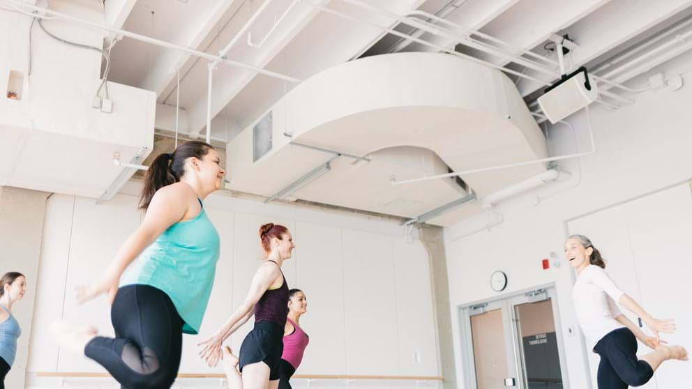 Offre emploi Professeur enseignant Yoga École de danse de Québec EDQ